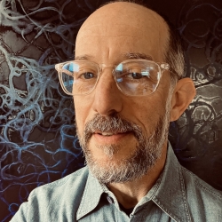 Joshua D Singer Headshot