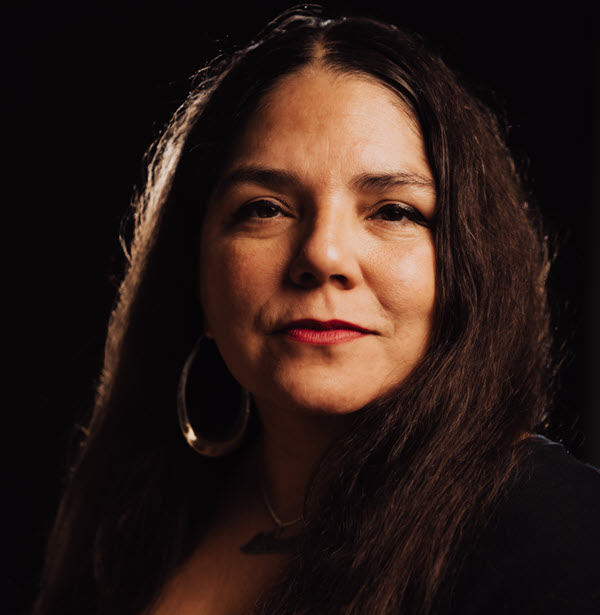 Headshot of Leticia Hernandez-Linares