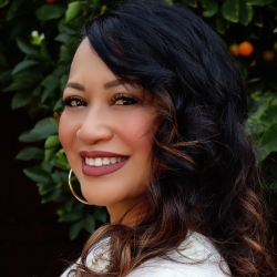 Allyson Tintiangco Headshot