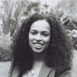Dawn-Elissa Fischer Headshot