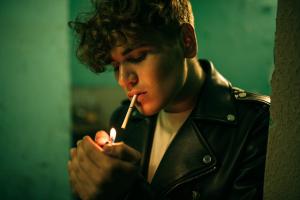 Smoking adolescent