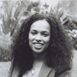 Dawn-Elissa Fischer Headshot