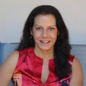 Teresa Carrillo Headshot