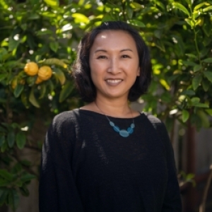 Betty Yu Headshot