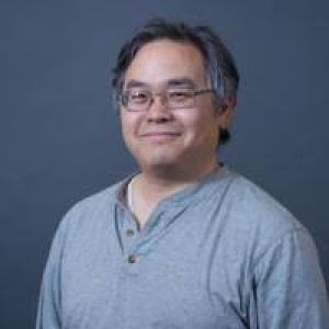 Eric Hsu Headshot